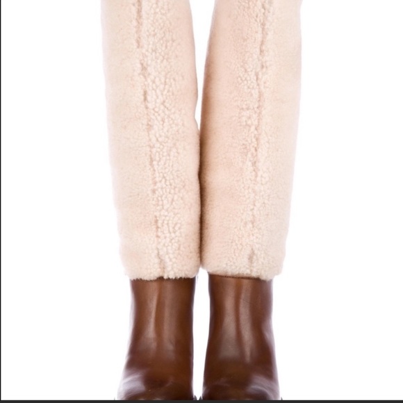 Ugg Ava Exposed Fur boot - Picture 2 of 4